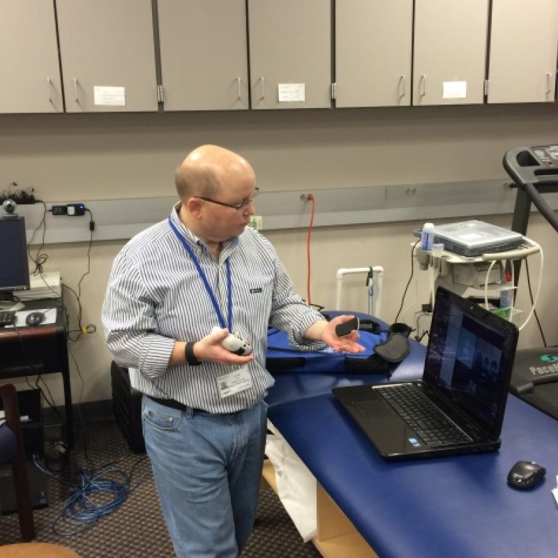Dr. Tim Uhl wins prize