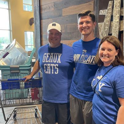 Student and Parents Moving In