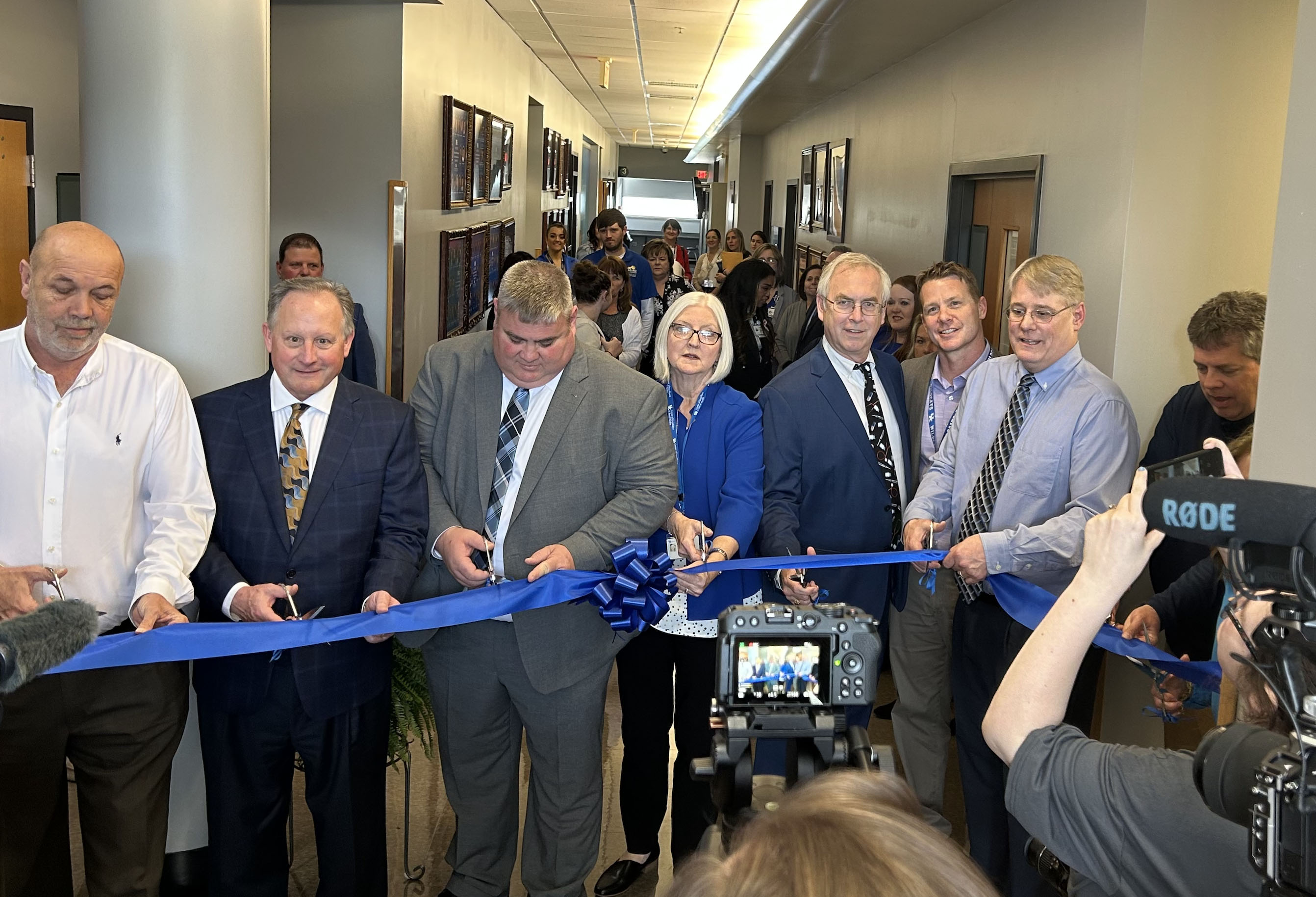 Appalachian Center for Assitive Technology ribbon cutting