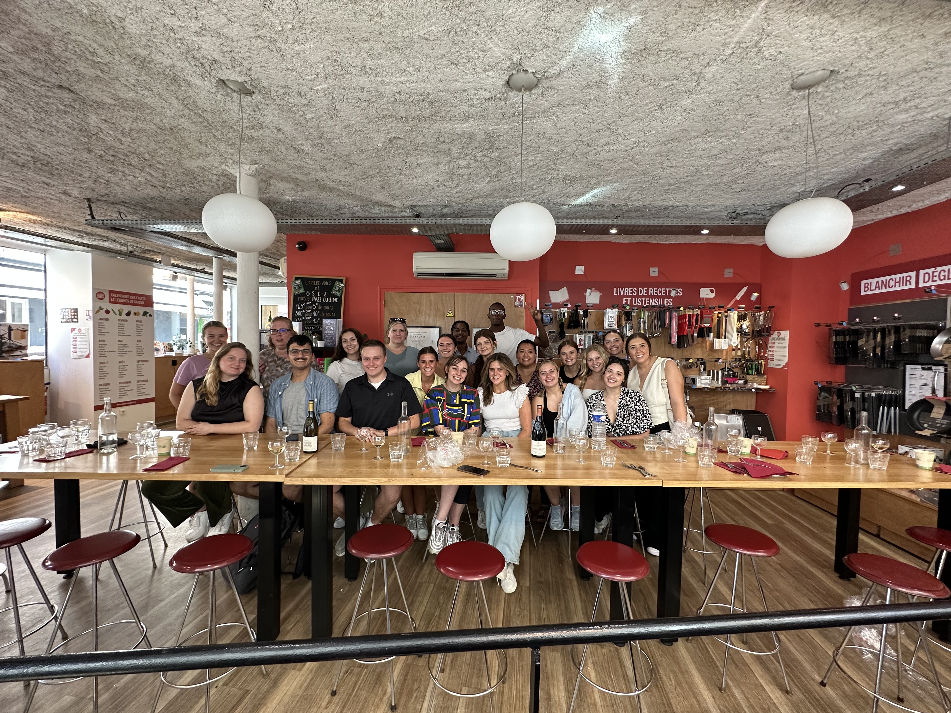 Students at restaraunt in France